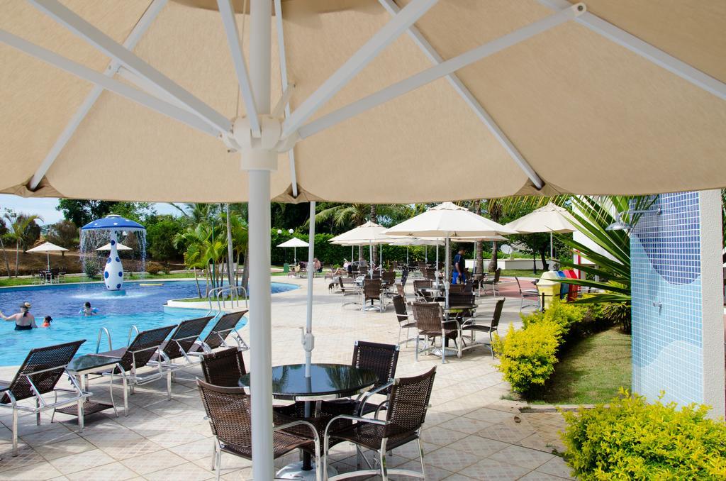 Colonial Plaza Hotel 平达莫尼扬加巴 外观 照片